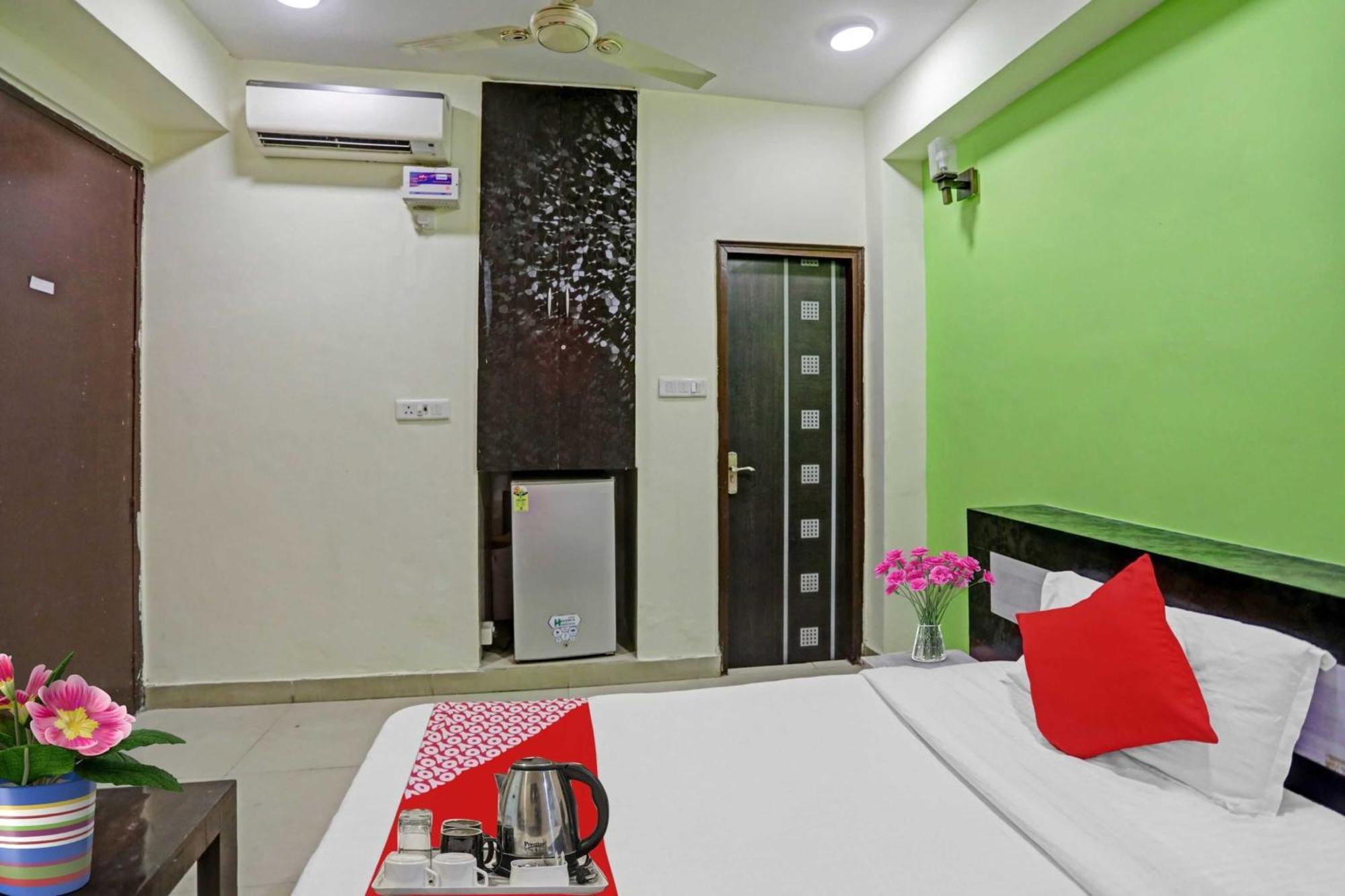 Hotel O Shyam Residency Near Lotus Temple New Delhi